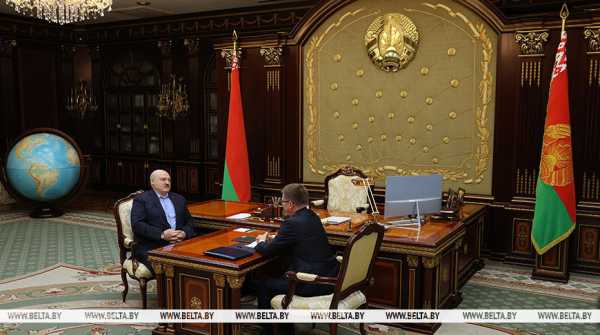 “Стремиться надо к лучшему”. Лукашенко ориентирует ФПБ оперативно реагировать на вопросы трудящихся