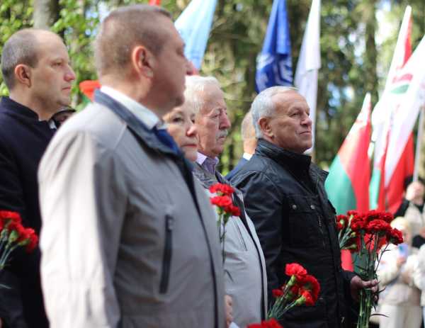 39 лет спустя: в Могилеве профсоюзы отдали дань памяти жертвам чернобыльской катастрофы