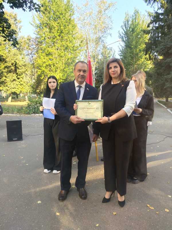 1 сентября в колледже Ларина: поздравления и поддержка от Профсоюза