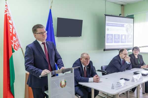 Юрий Сенько: коллективным договором наниматель и работники решают вопросы стабильности завтрашнего дня