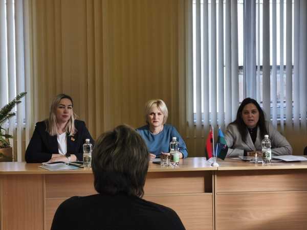 Проблемы с пенсиями, стажем и давлением на работе: за помощью в профсоюзы в последний прием уходящего года обратились 48 жителей Могилевской области