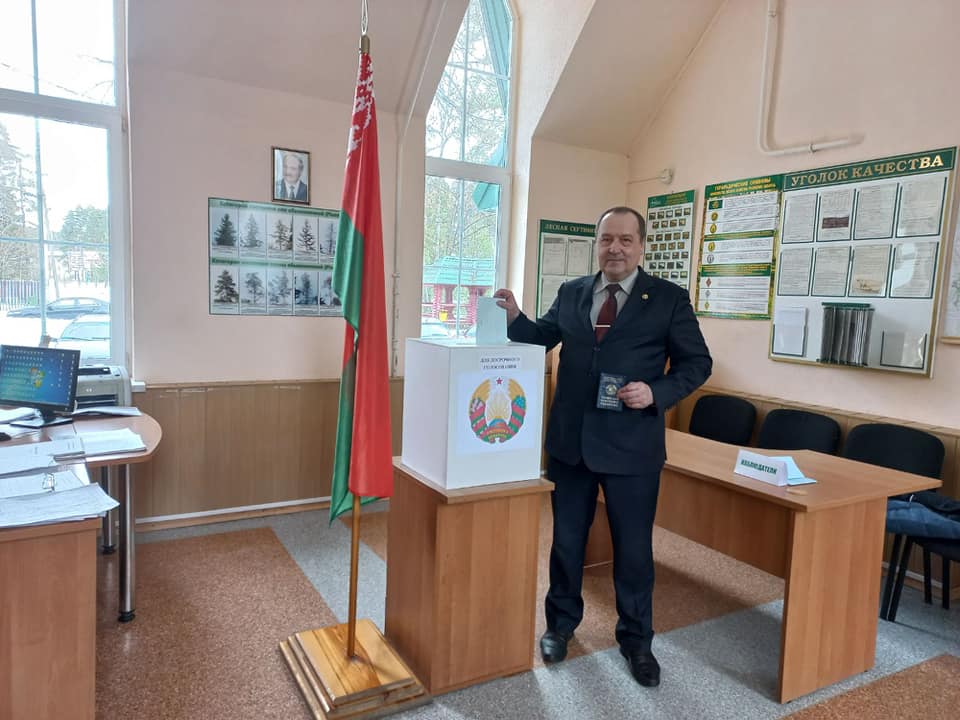 Мы голосуем за мирное и спокойное будущее нашей страны