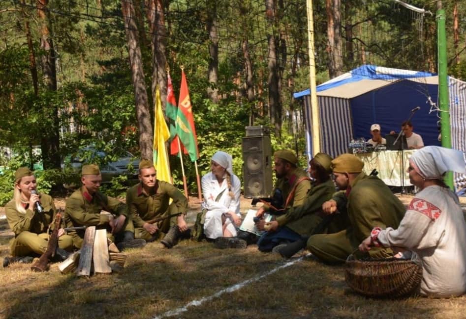 КОМАНДА ГЛУССКОГО ЛЕСХОЗА «ЛЕСНОЙ ДОЗОР» ЗАНЯЛА ПЕРВОЕ МЕСТО В РАЙОННОМ ТУРИСТИЧЕСКОМ СЛЁТЕ